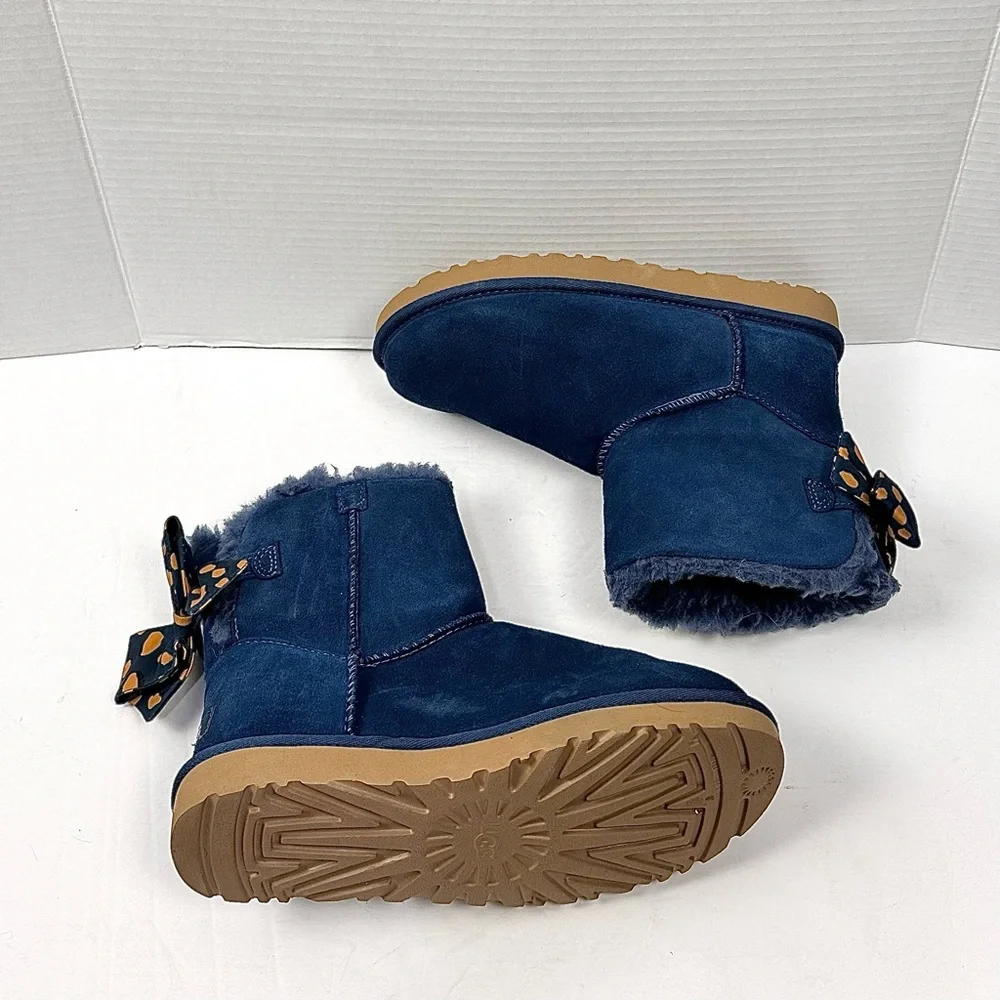 UGG Mini Bailey Bow Retro Spots Sz‎ 8